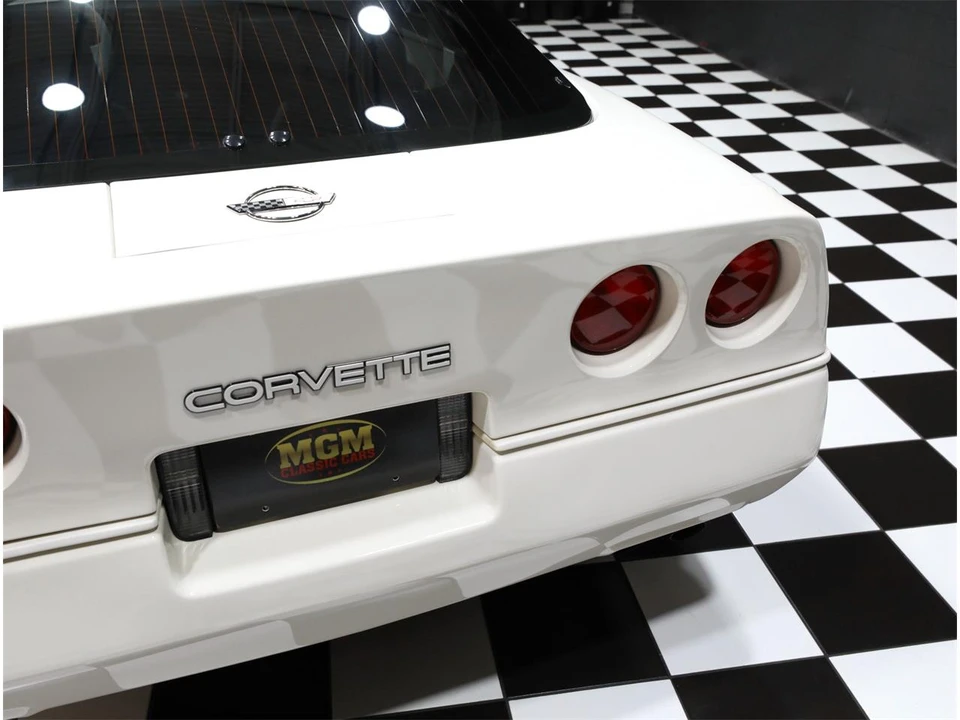 1988 Chevrolet Corvette C4 - Image 21 of 31