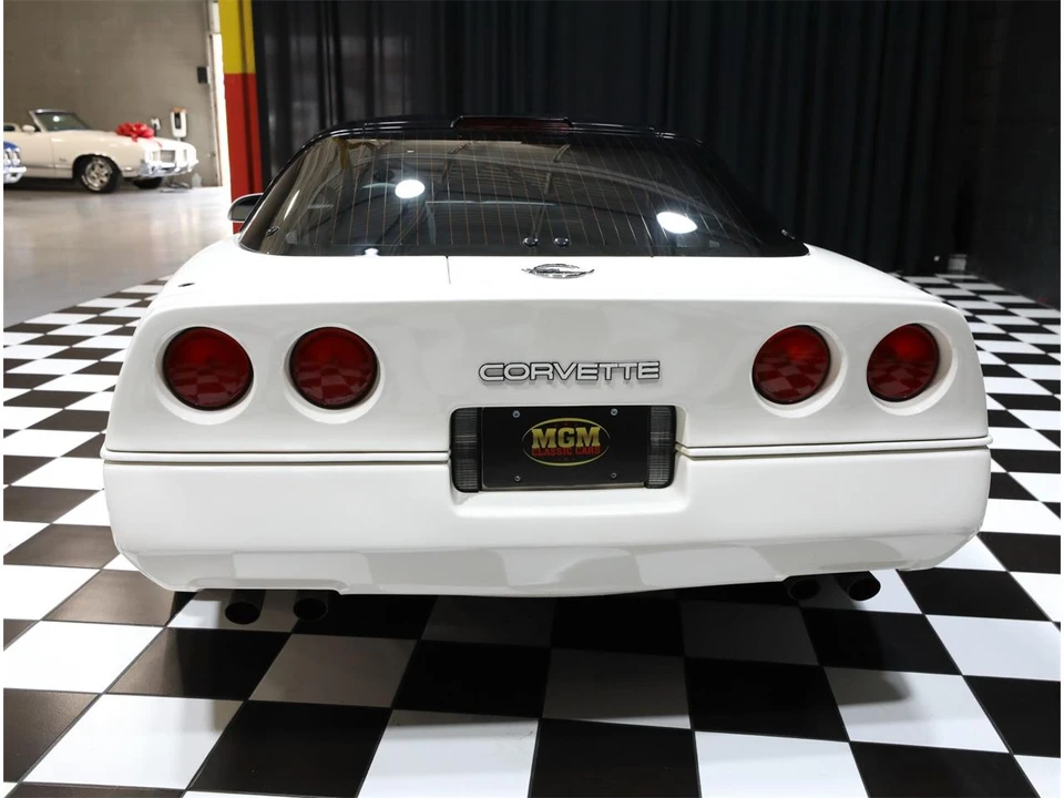 1988 Chevrolet Corvette C4 - Image 23 of 31
