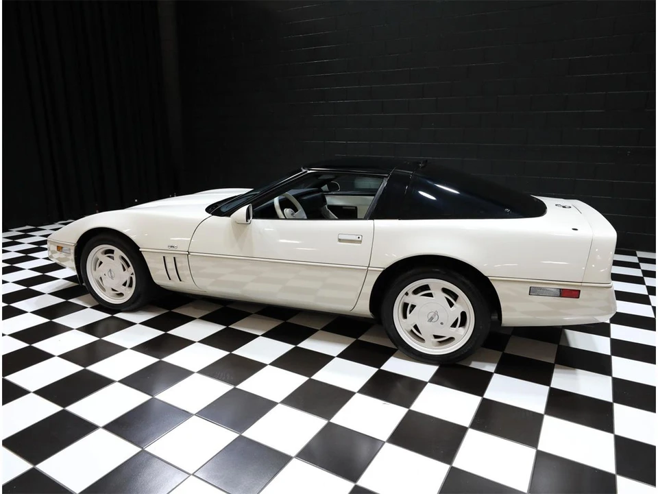 1988 Chevrolet Corvette C4 - Image 29 of 31