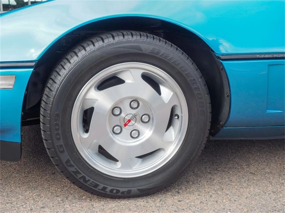 1988 Chevrolet Corvette C4 - Image 30 of 31