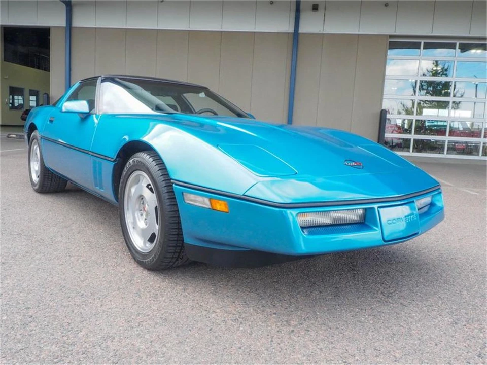1988 Chevrolet Corvette C4 - Image 19 of 31