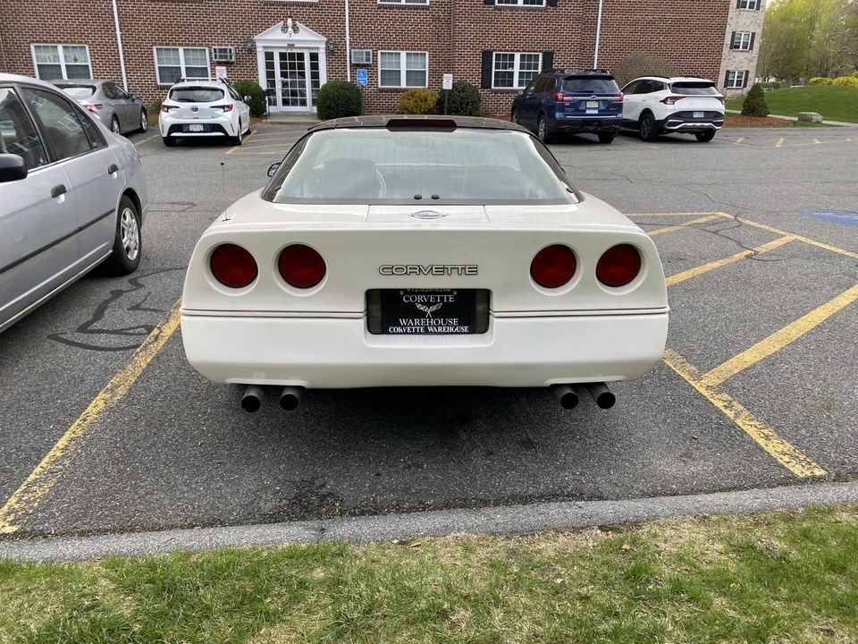 1988 Chevrolet Corvette C4 - Image 7 of 20