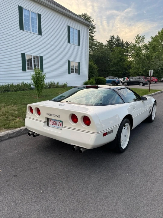 1988 Chevrolet Corvette C4 - Image 5 of 24
