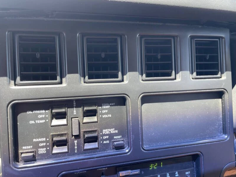 1988 Chevrolet Corvette C4 - Image 15 of 27