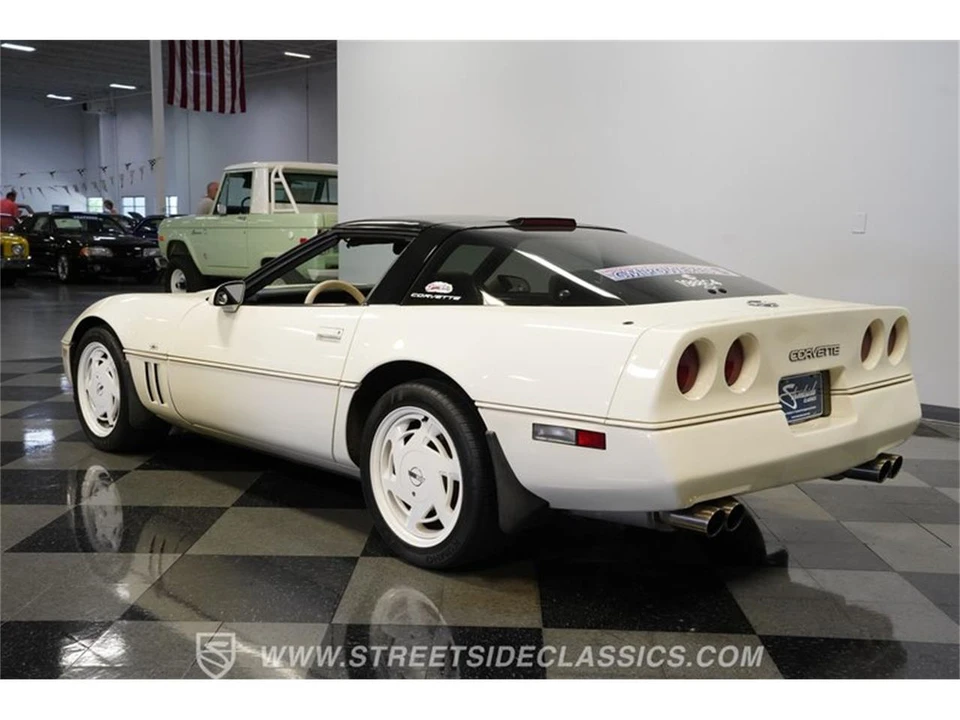 1988 Chevrolet Corvette C4 - Image 8 of 31