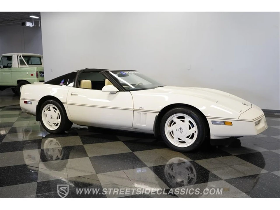 1988 Chevrolet Corvette C4 - Image 14 of 31