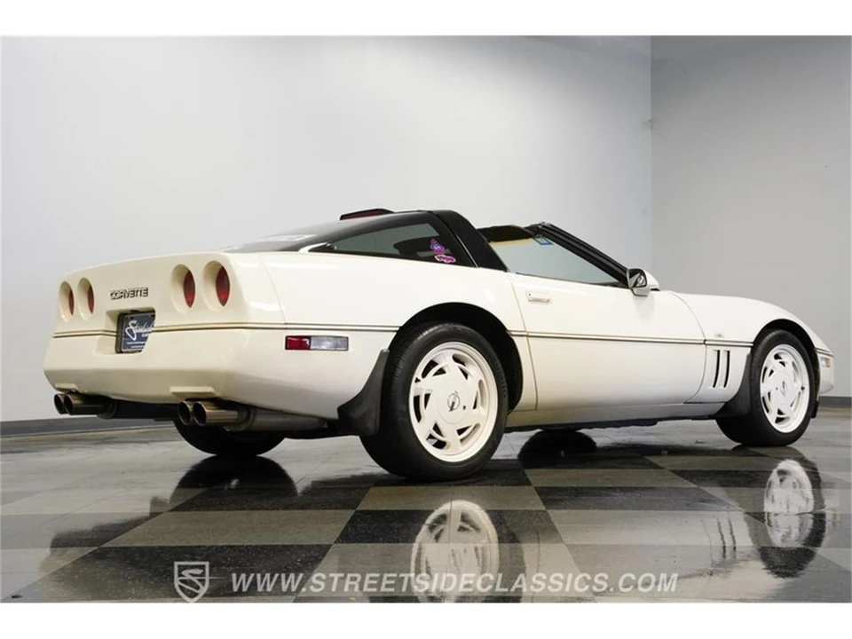 1988 Chevrolet Corvette C4 - Image 26 of 31
