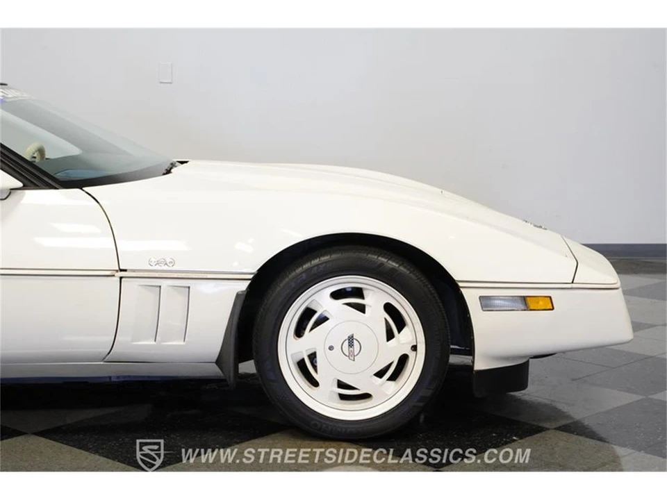 1988 Chevrolet Corvette C4 - Image 29 of 31