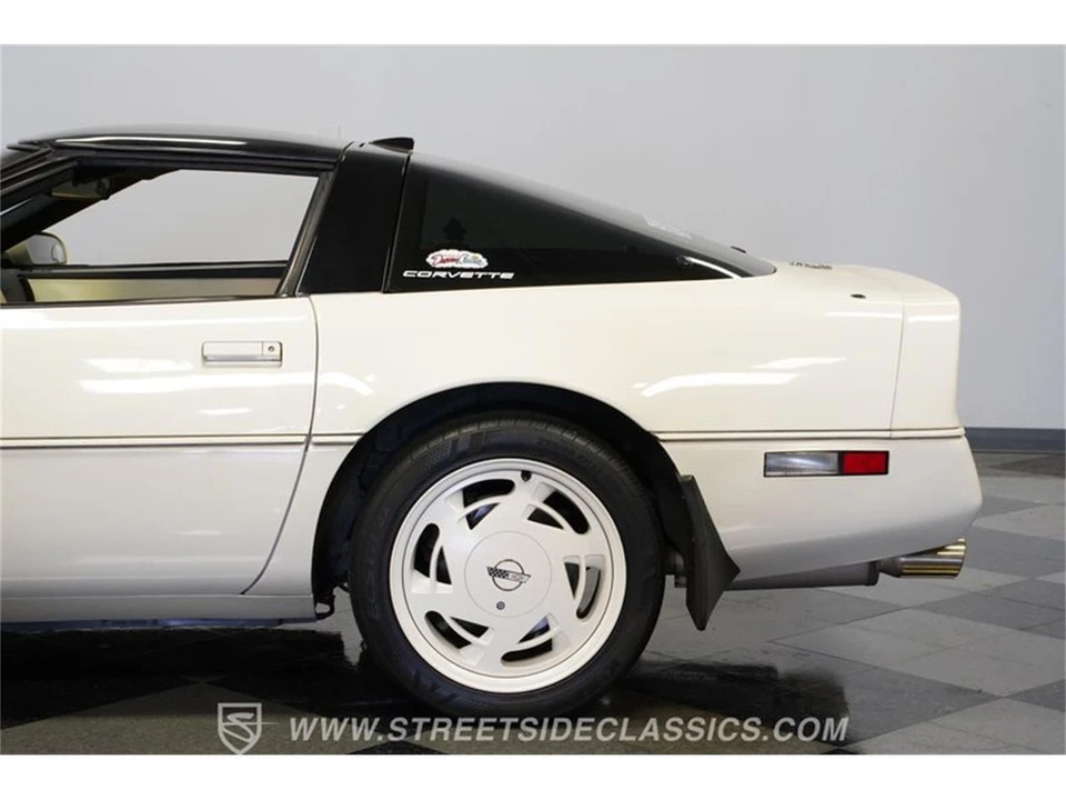 1988 Chevrolet Corvette C4 - Image 23 of 31