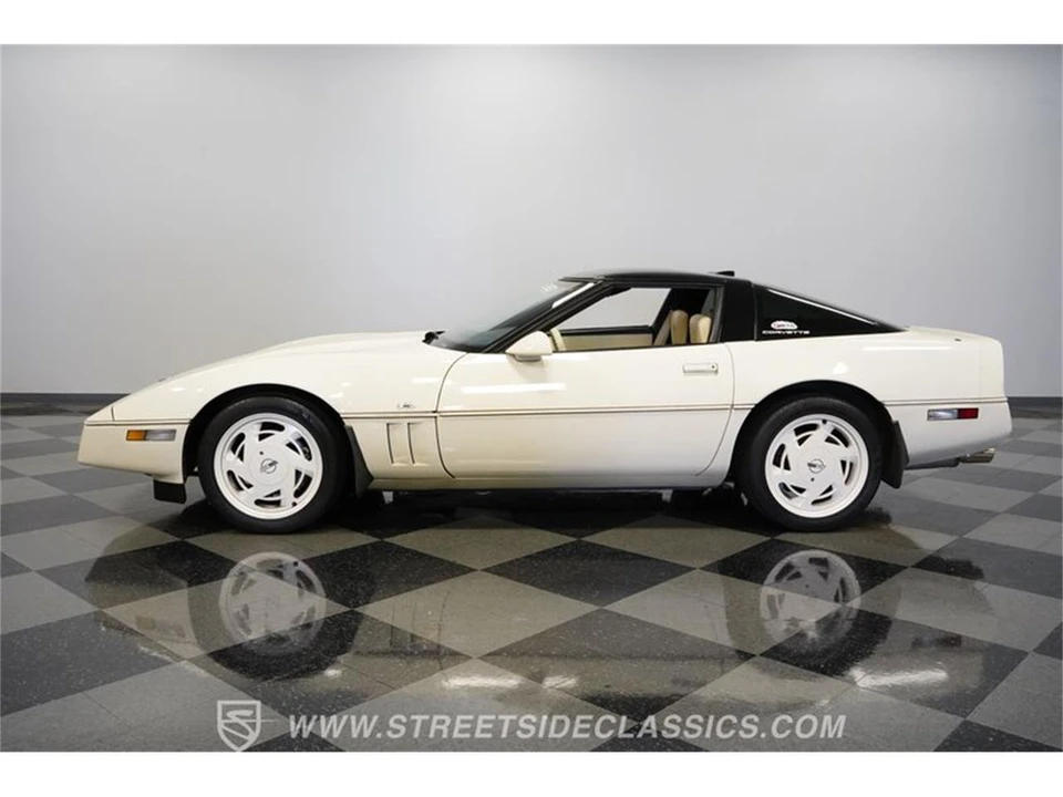 1988 Chevrolet Corvette C4 - Image 6 of 31