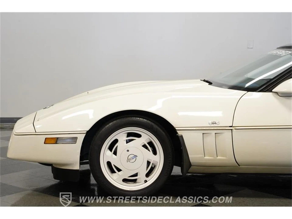 1988 Chevrolet Corvette C4 - Image 22 of 31
