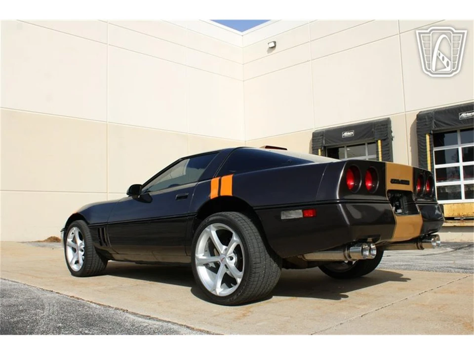 1988 Chevrolet Corvette C4 - Image 24 of 31