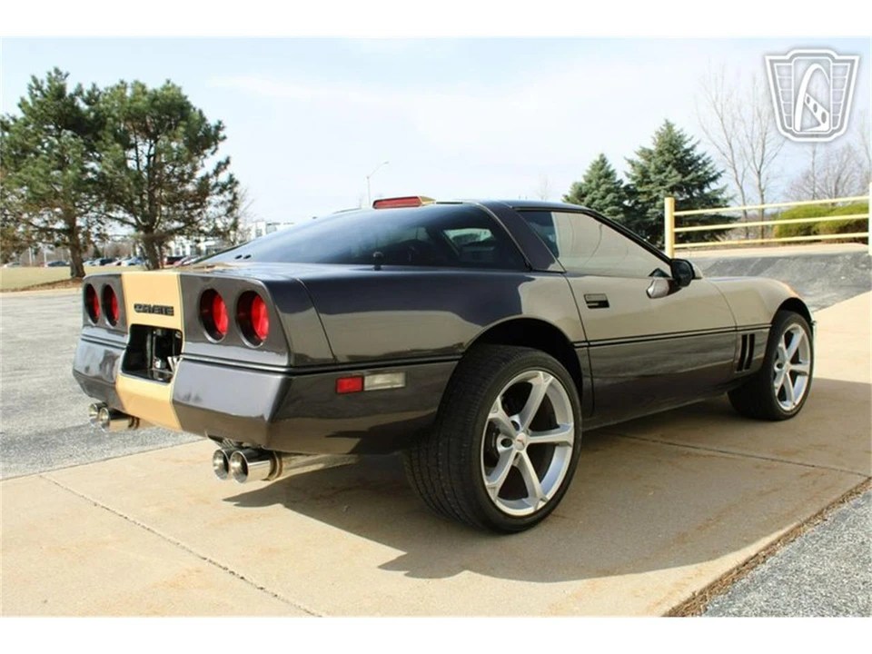 1988 Chevrolet Corvette C4 - Image 15 of 31