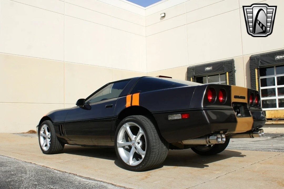 1988 Chevrolet Corvette C4 - Image 10 of 21
