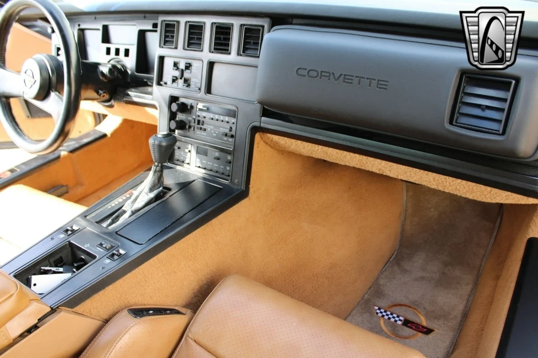 1988 Chevrolet Corvette C4 - Image 17 of 21