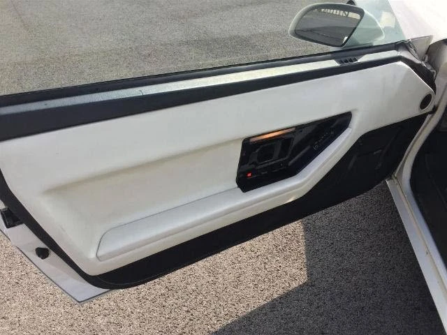 1988 Chevrolet Corvette C4 - Image 21 of 21
