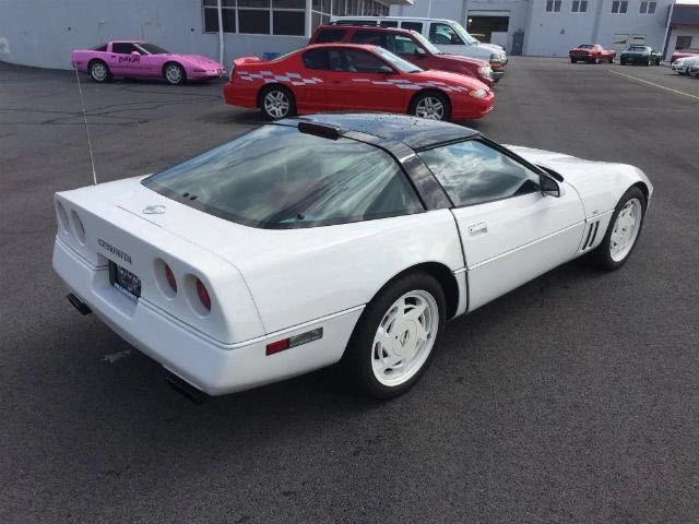 1988 Chevrolet Corvette C4 - Image 9 of 21