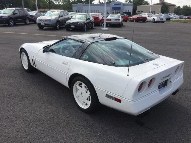 1988 Chevrolet Corvette C4 - Image 14 of 21