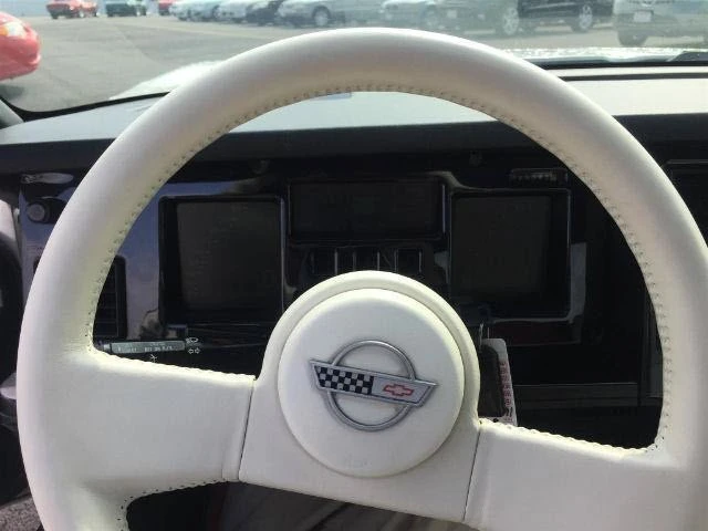 1988 Chevrolet Corvette C4 - Image 8 of 21