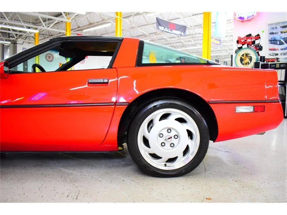 1988 Chevrolet Corvette C4 - Image 22 of 31