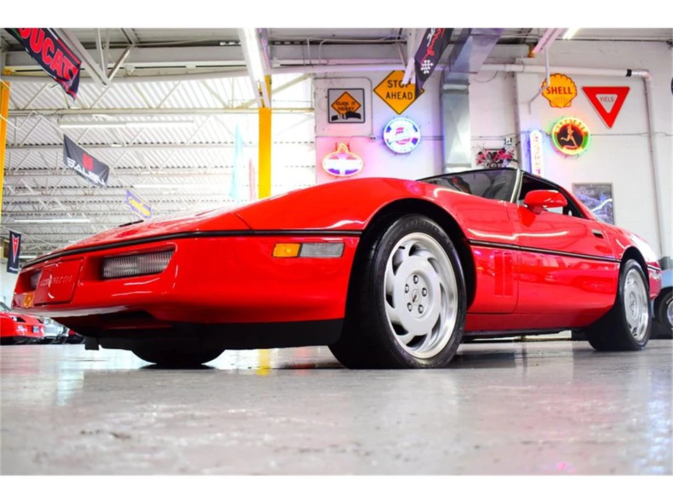 1988 Chevrolet Corvette C4 - Image 25 of 31