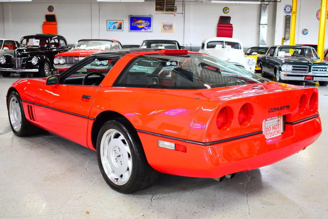 1988 Chevrolet Corvette C4 - Image 15 of 20