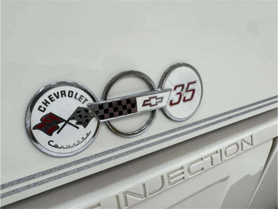 1988 Chevrolet Corvette C4 - Image 16 of 31