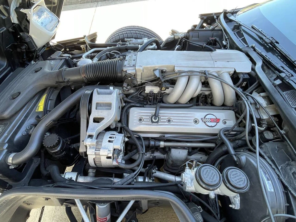 1988 Chevrolet Corvette C4 - Image 21 of 31