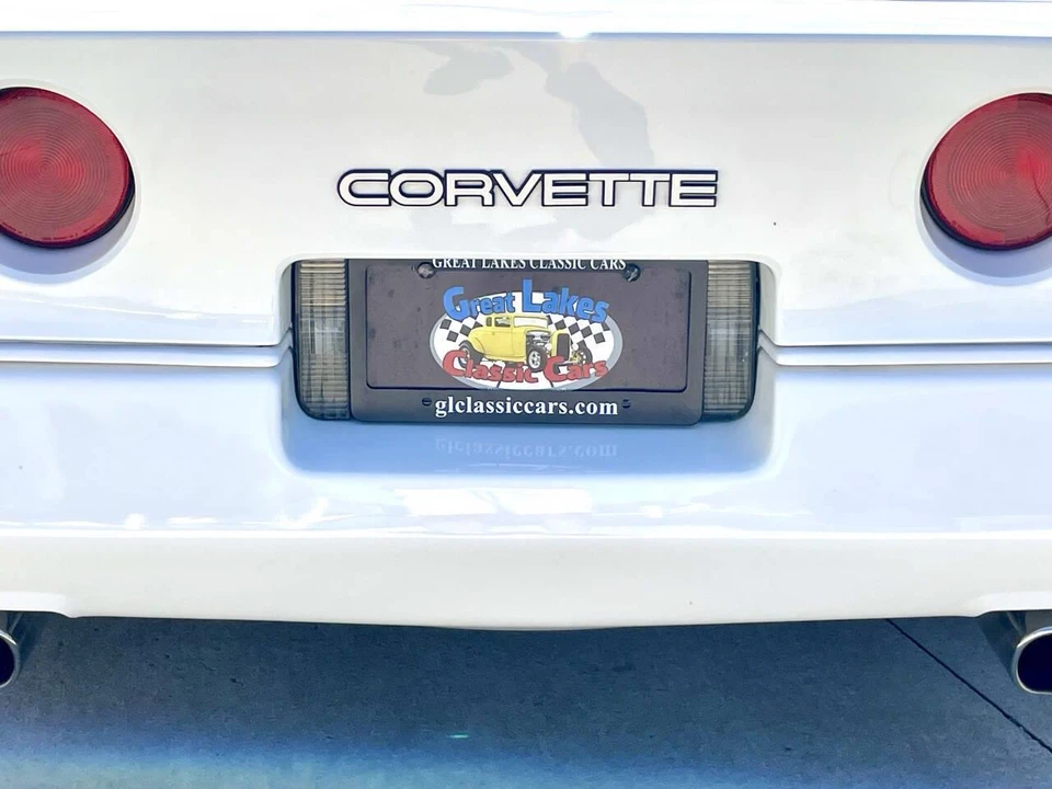 1988 Chevrolet Corvette C4 - Image 17 of 31