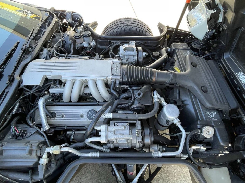 1988 Chevrolet Corvette C4 - Image 22 of 31
