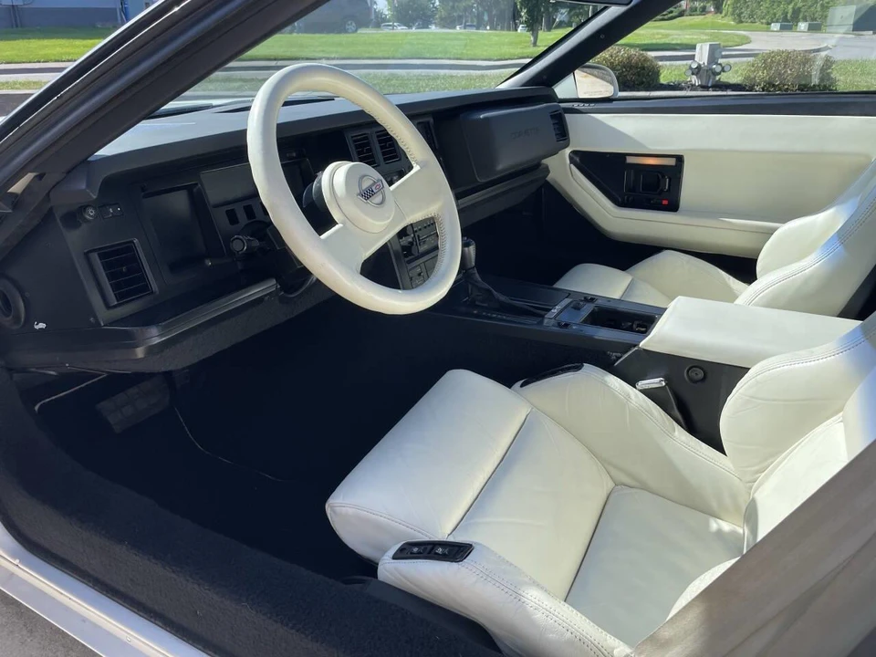 1988 Chevrolet Corvette C4 - Image 6 of 31