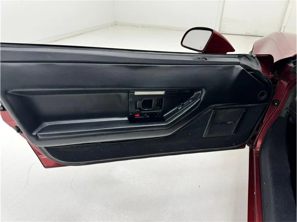 1988 Chevrolet Corvette C4 - Image 29 of 31