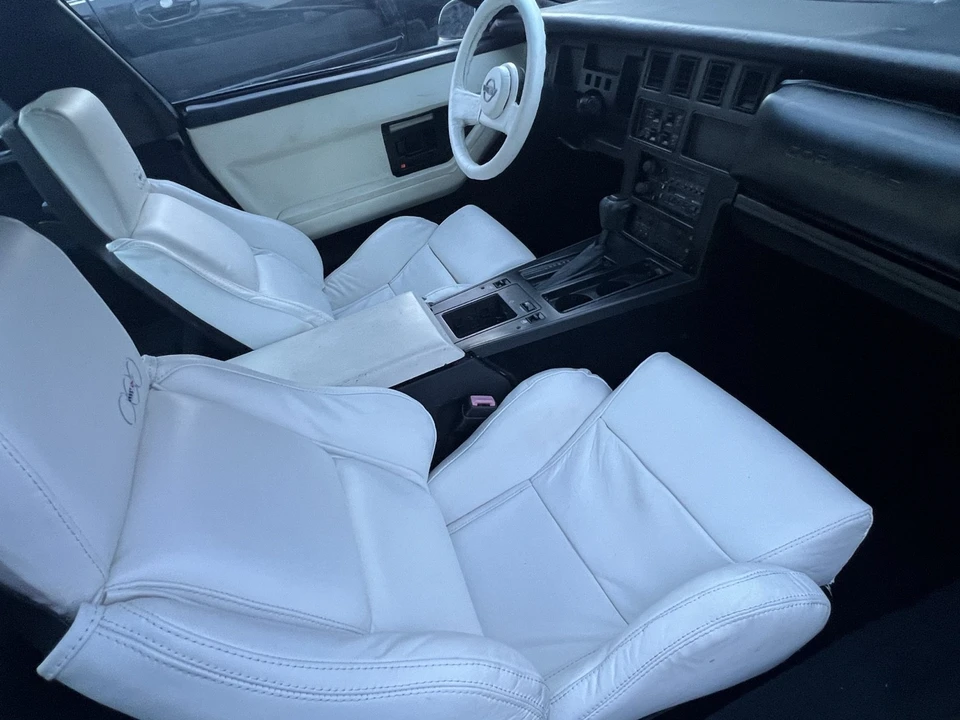 1988 Chevrolet Corvette C4 - Image 5 of 22