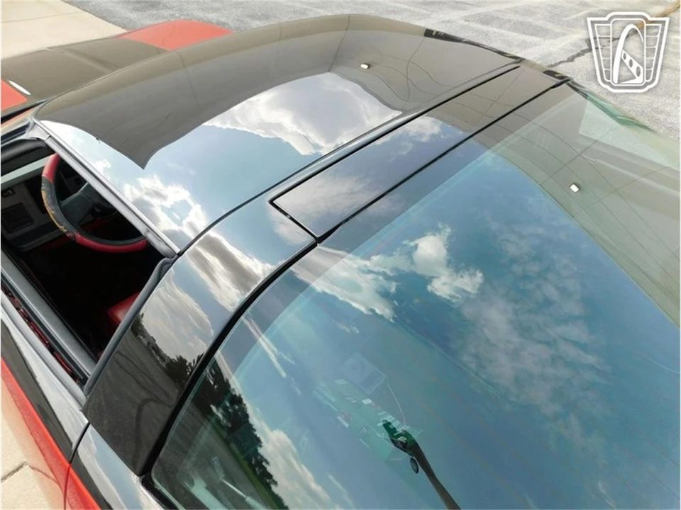 1988 Chevrolet Corvette C4 - Image 26 of 31