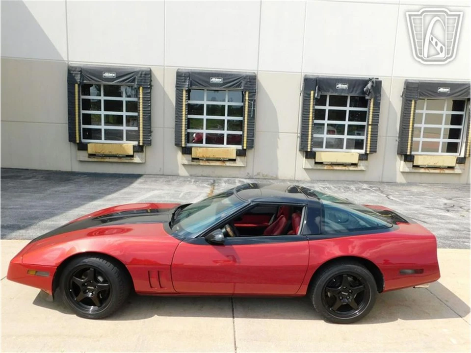 1988 Chevrolet Corvette C4 - Image 2 of 31