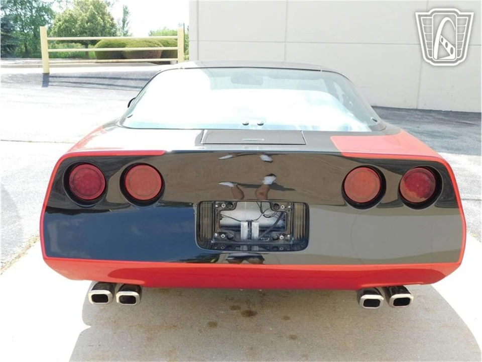 1988 Chevrolet Corvette C4 - Image 15 of 31
