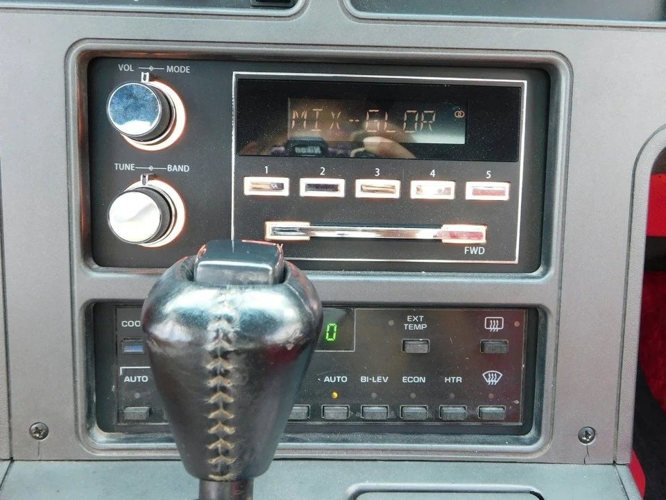 1988 Chevrolet Corvette C4 - Image 15 of 21