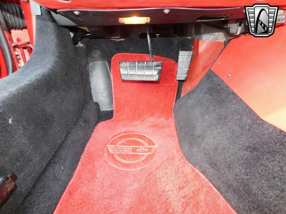 1988 Chevrolet Corvette C4 - Image 17 of 21