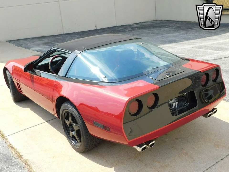 1988 Chevrolet Corvette C4 - Image 4 of 21