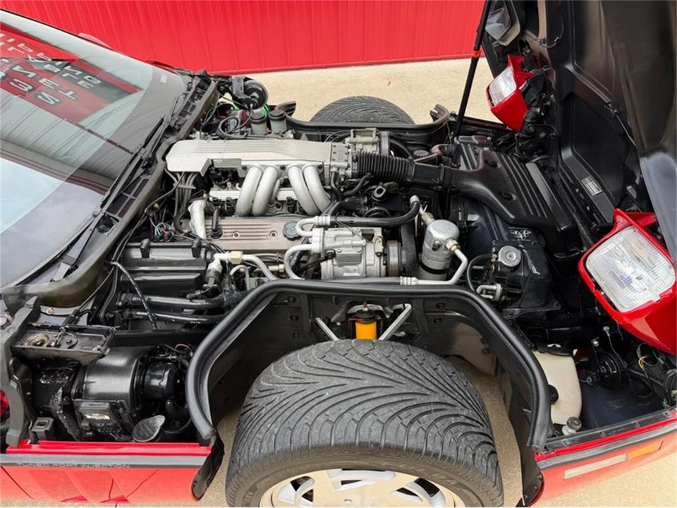 1988 Chevrolet Corvette C4 - Image 16 of 31