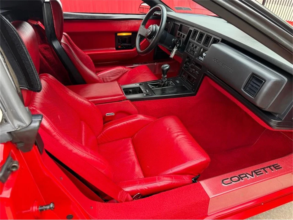 1988 Chevrolet Corvette C4 - Image 30 of 31