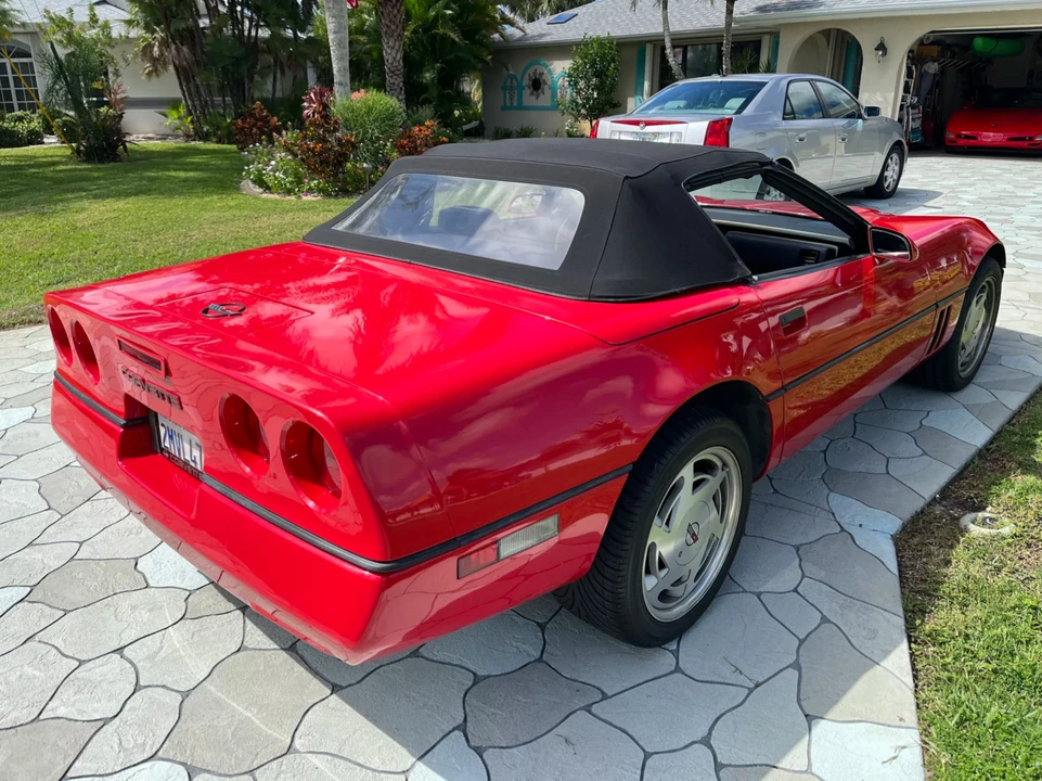 1988 Chevrolet Corvette C4 - Image 16 of 21