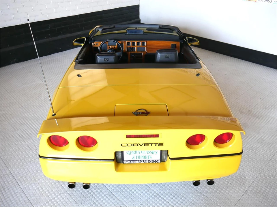 1988 Chevrolet Corvette C4 - Image 16 of 31