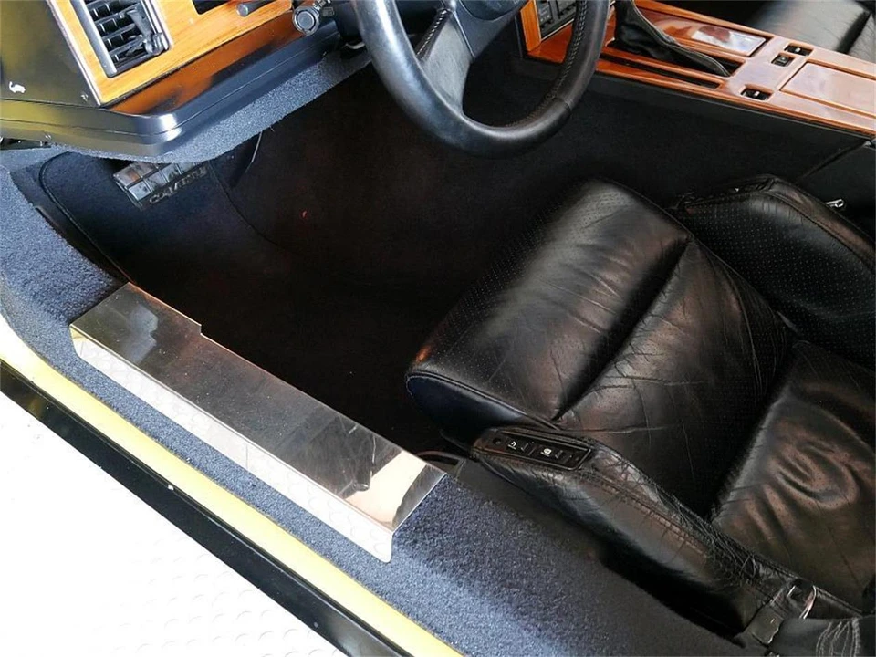1988 Chevrolet Corvette C4 - Image 23 of 31