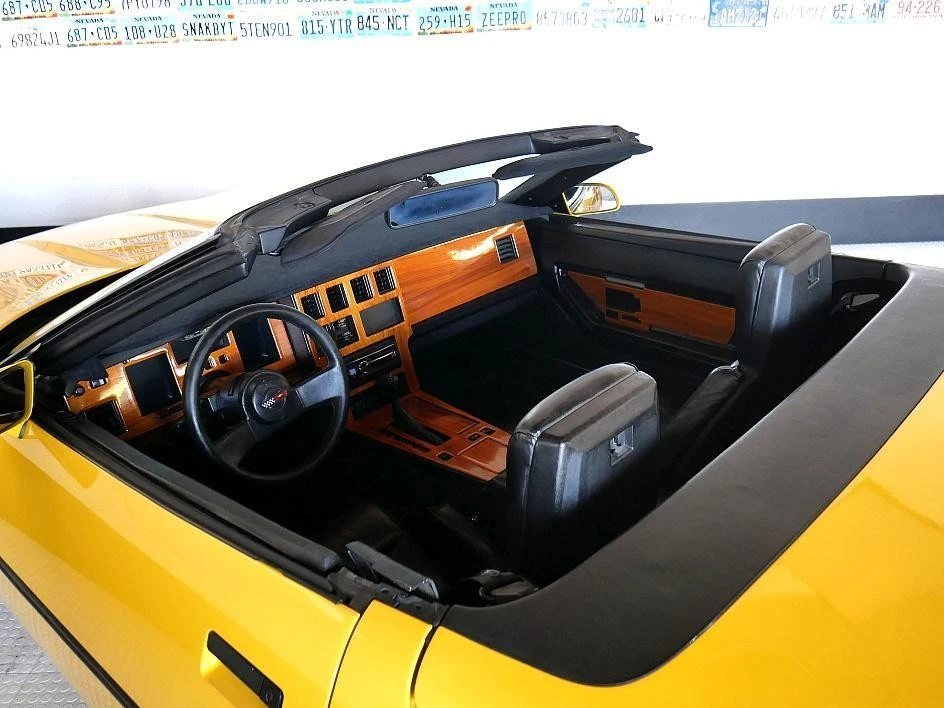 1988 Chevrolet Corvette C4 - Image 14 of 21