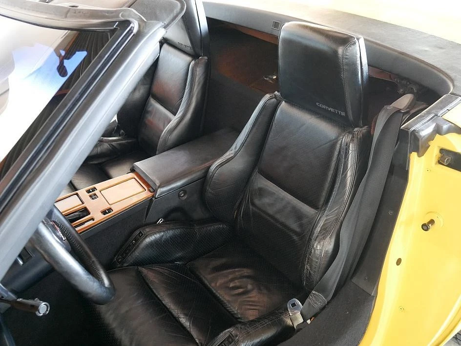 1988 Chevrolet Corvette C4 - Image 22 of 31