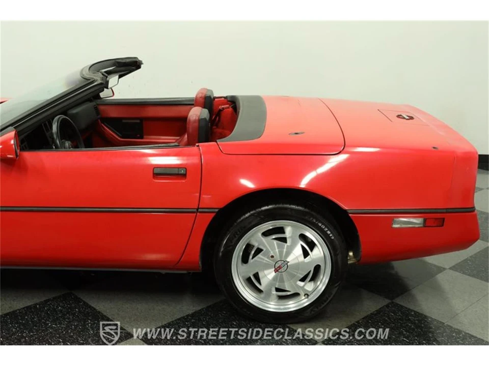 1988 Chevrolet Corvette C4 - Image 24 of 31