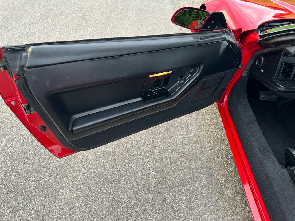 1988 Chevrolet Corvette C4 - Image 29 of 31
