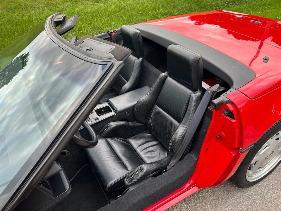 1988 Chevrolet Corvette C4 - Image 14 of 31