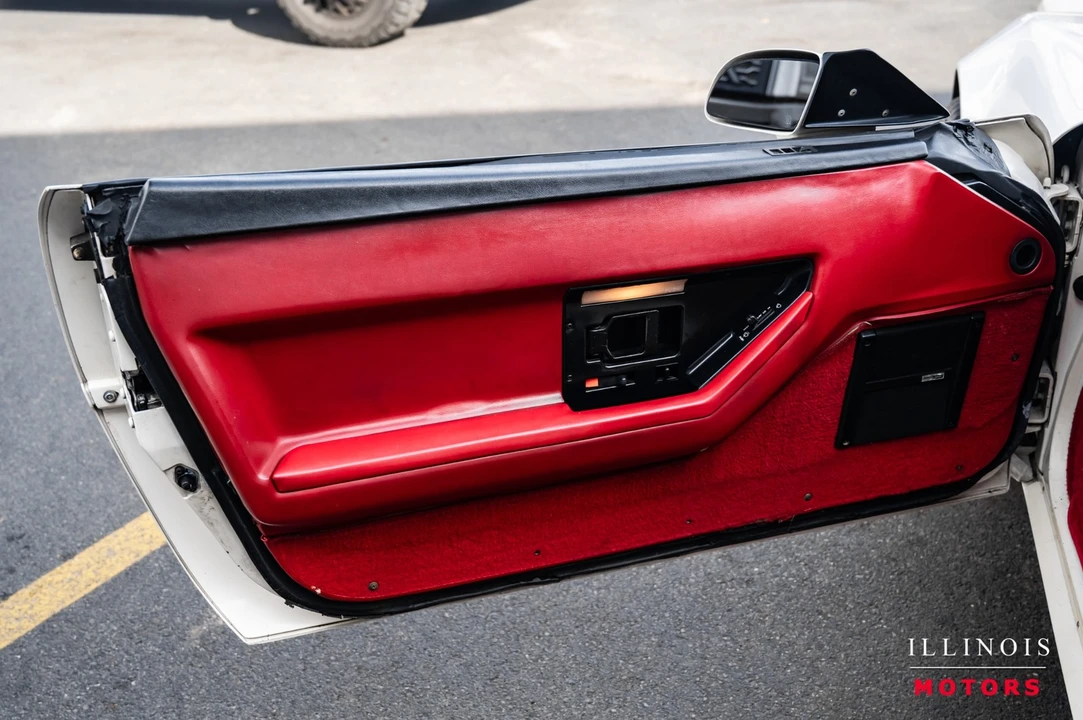 1988 Chevrolet Corvette C4 - Image 17 of 21
